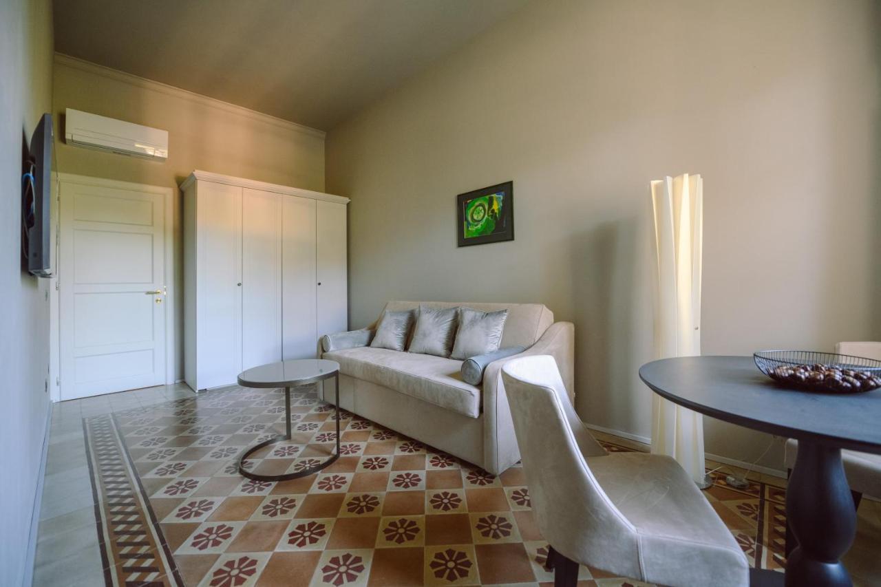 Palazzo Froussard B&B And Living Лукка Экстерьер фото
