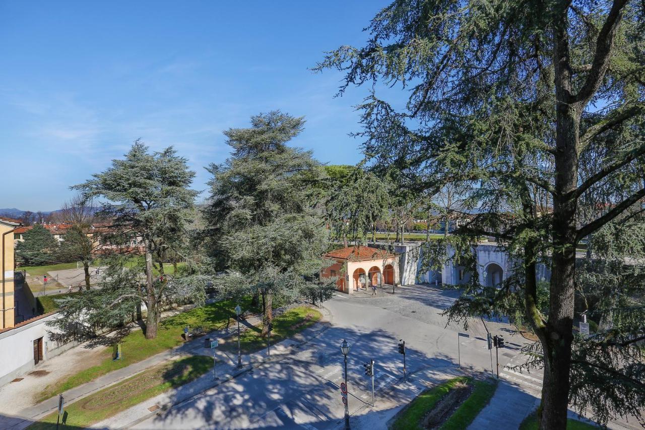 Palazzo Froussard B&B And Living Лукка Экстерьер фото